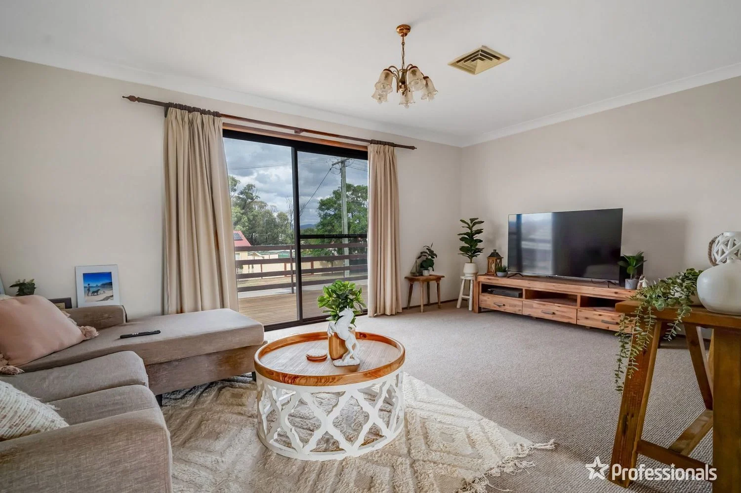 Additional image 2 of 10 Crinoline Street, Denman NSW 2328