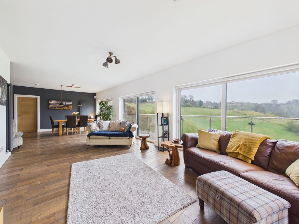 5 bed detached house for saleCastlegate, Lanark ML11 photo 3