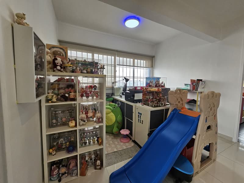 Additional image 6 of 708 Jurong West Street 71