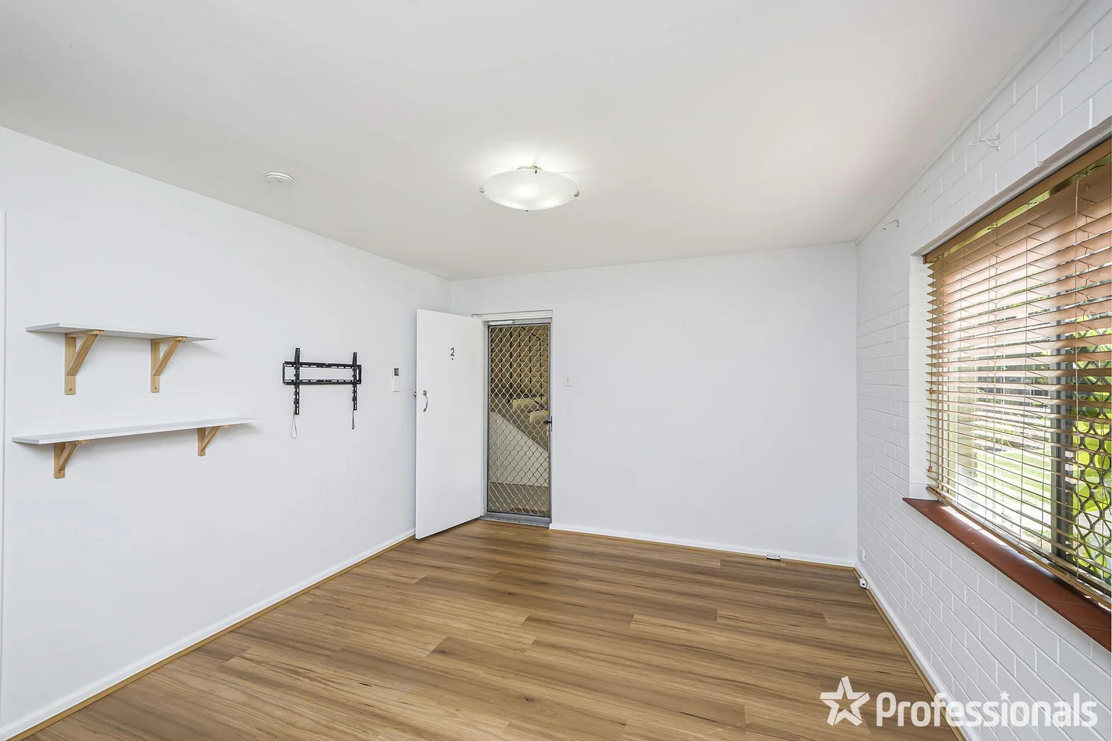 Additional image 4 of 2/57 Tenth Avenue, Inglewood WA 6052