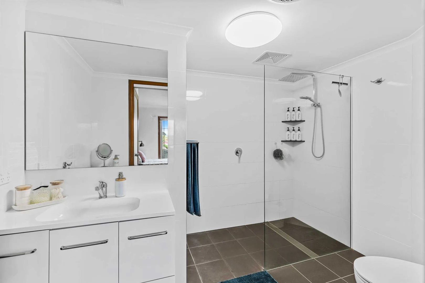 Additional image 11 of 9/272-276 Beach Road, Batehaven NSW 2536