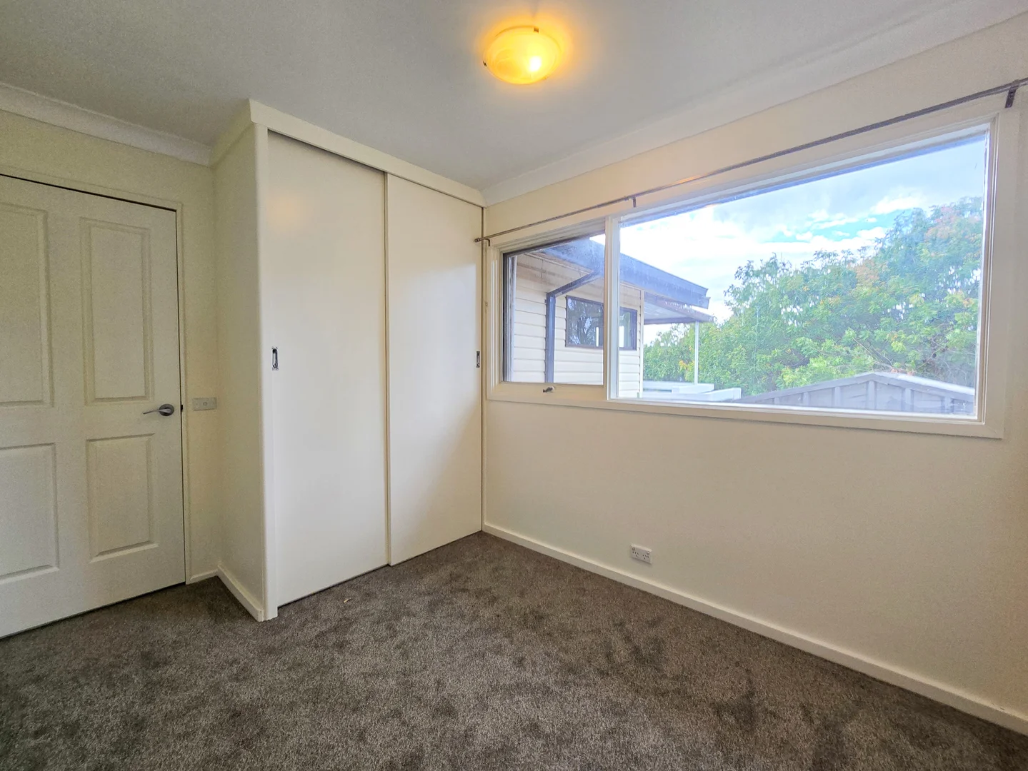 Additional image 10 of 7 Lawn Avenue, Bradbury NSW 2560