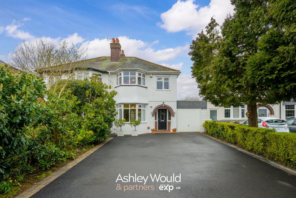 Whitehouse Common Road, Sutton Coldfield, B75 6EY