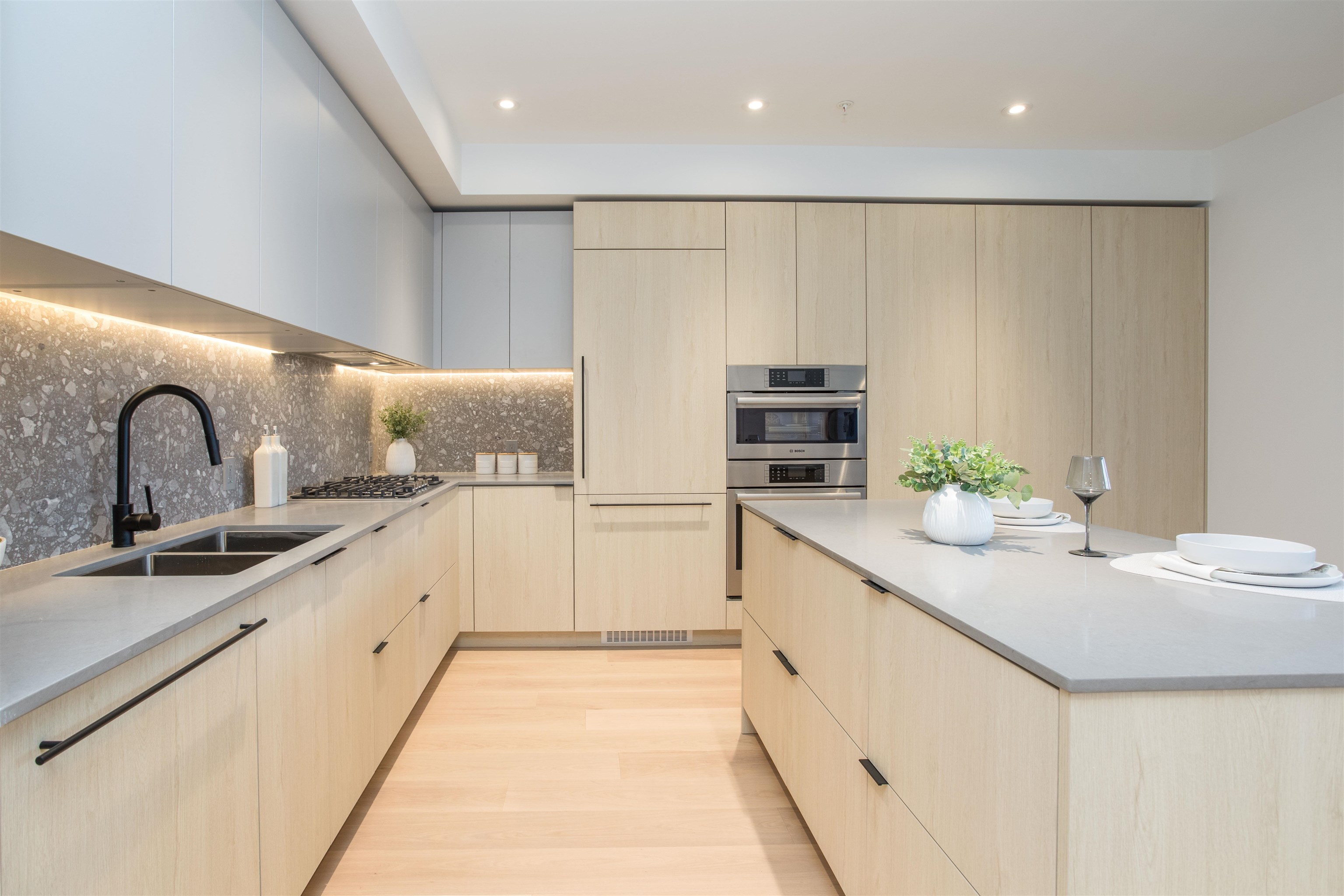 Additional image 3 of PH521-2471 St. George Street, Vancouver, BC, V5T 1W9