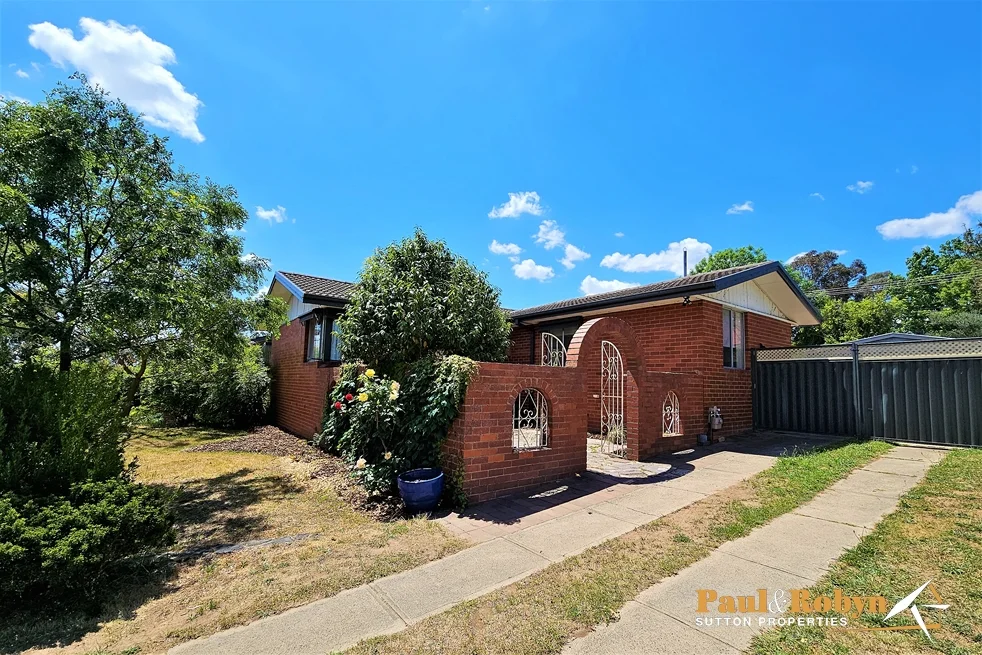 5 Pennefather Street, Higgins ACT 2615
