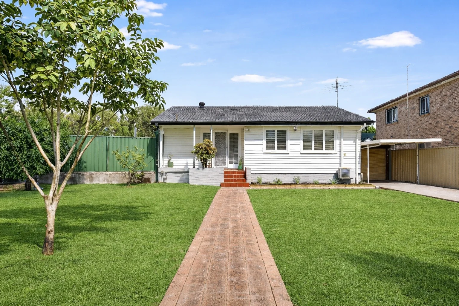 19 William Road, Riverwood NSW 2210