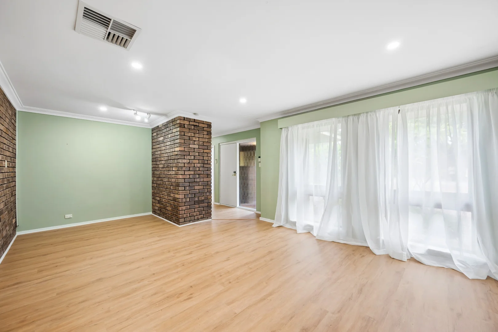 Additional image 9 of 82 Regency Drive, Thornlie WA 6108