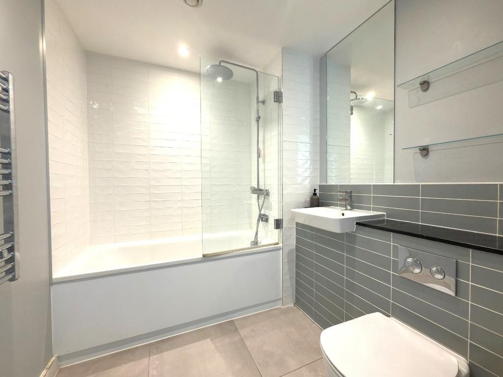 Additional image 5 of 1 bed flat for saleChevette Court, Kimpton Road, Luton, Bedfordshire LU2