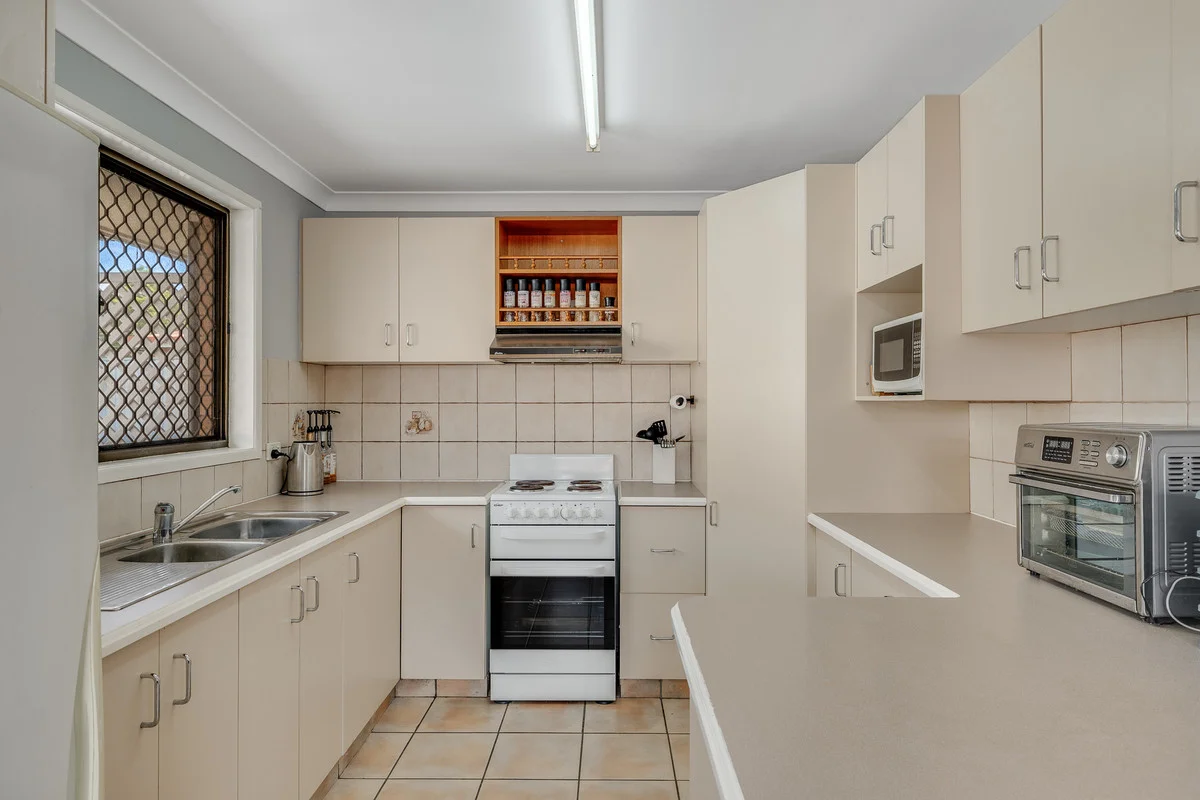 Additional image 7 of 8 Champagne Crescent, Wilsonton Heights QLD 4350
