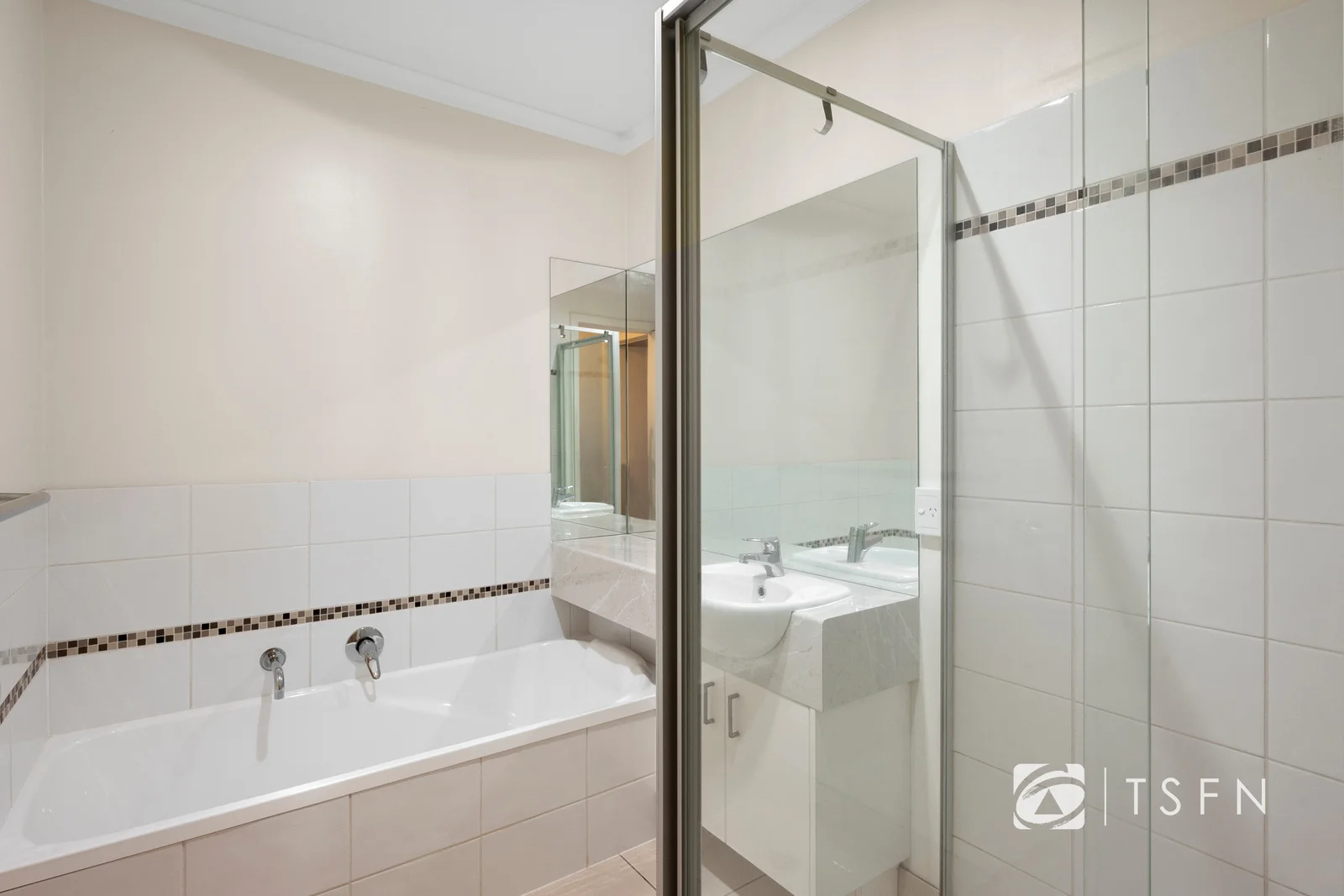3 Candee Court, Kennington VIC 3550 photo 4