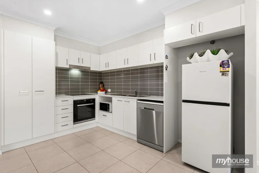 Additional image 3 of 2/14 Wolff Street, Cotswold Hills QLD 4350