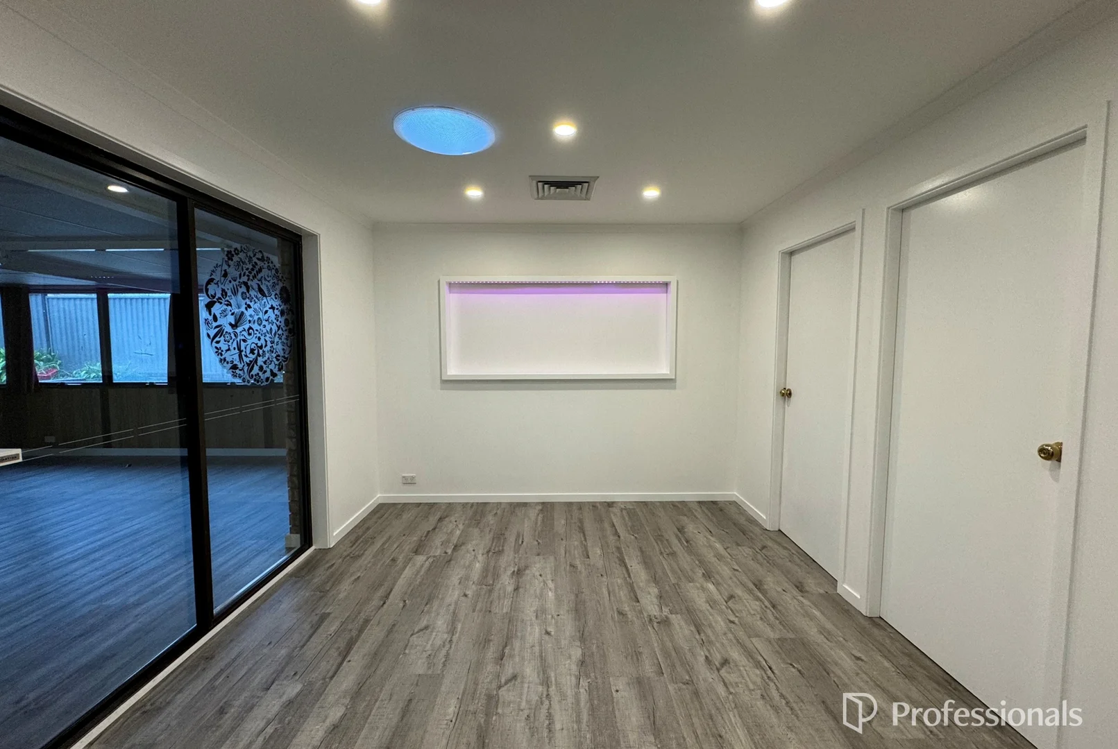 Additional image 4 of 70 Jacaranda Crescent, Casula NSW 2170