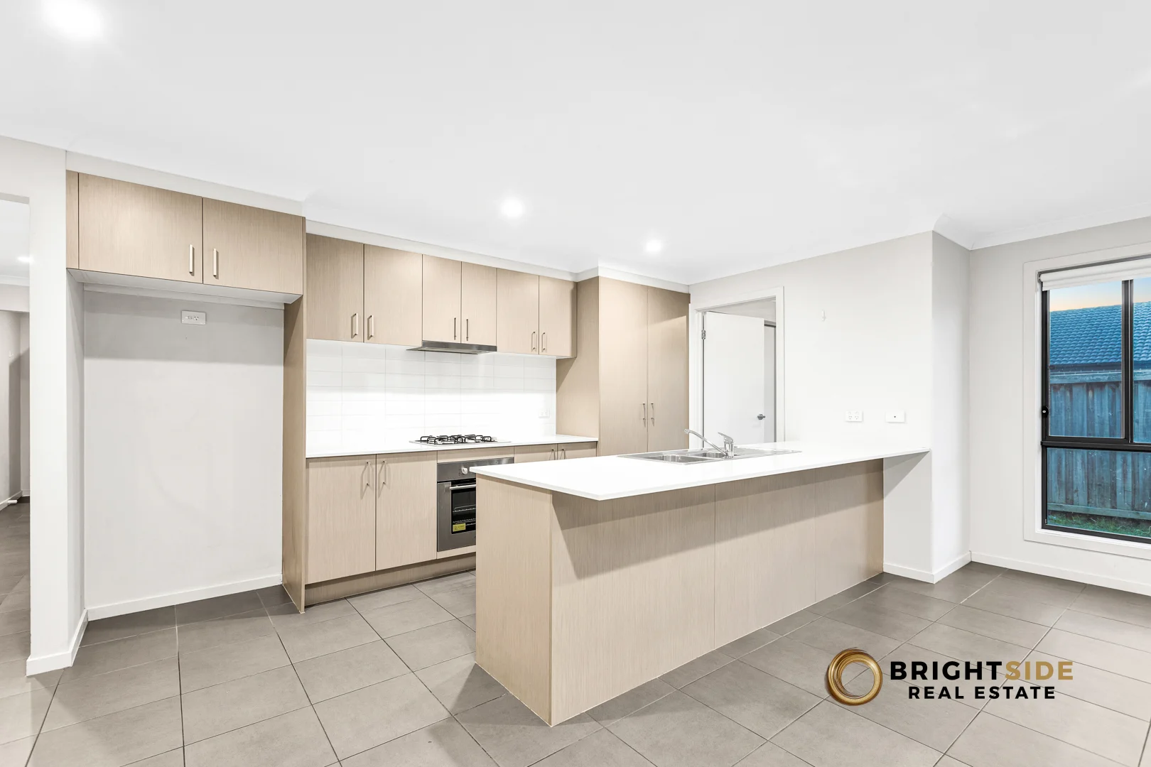 Additional image 11 of 40 Elmtree Cres, Clyde North VIC 3978