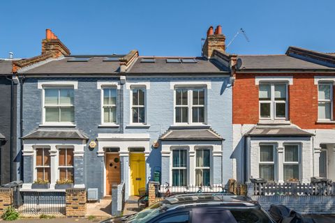 Devonshire Road, Chiswick, London W4