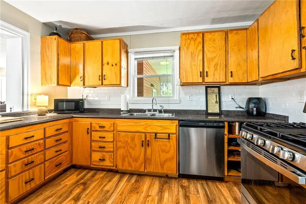 Additional image 8 of 1612 33rd Street, Valley, AL 36854