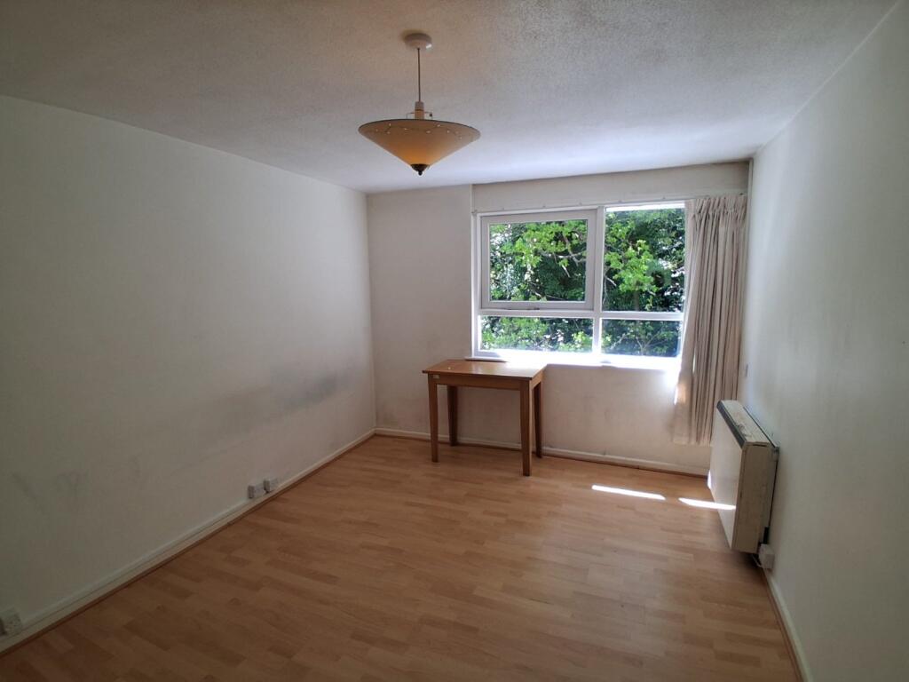 Pages Close, Sutton Coldfield, West Midlands, B75 photo 4