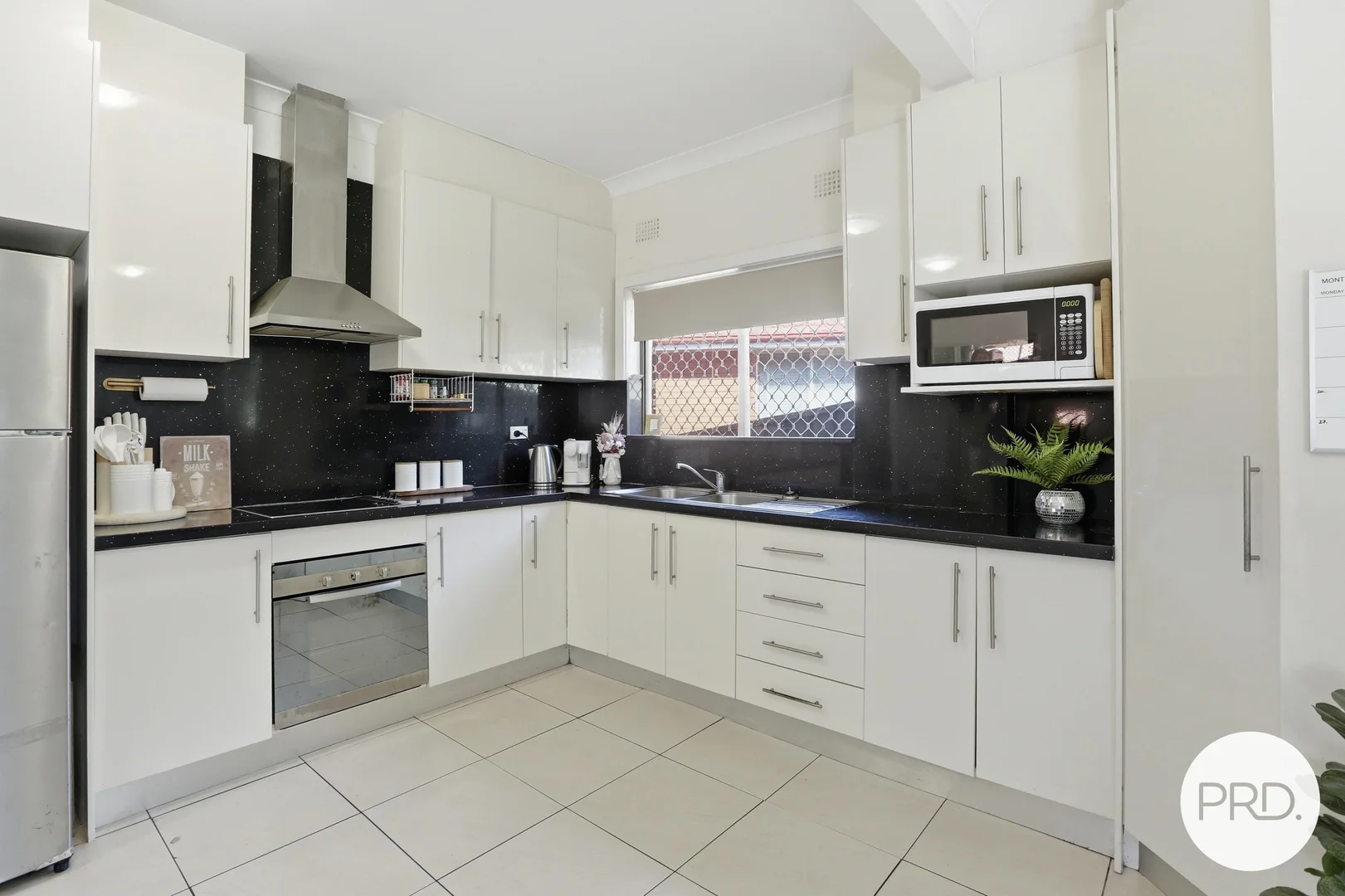 Additional image 4 of 20 Karrabah Crescent, Lake Heights NSW 2502