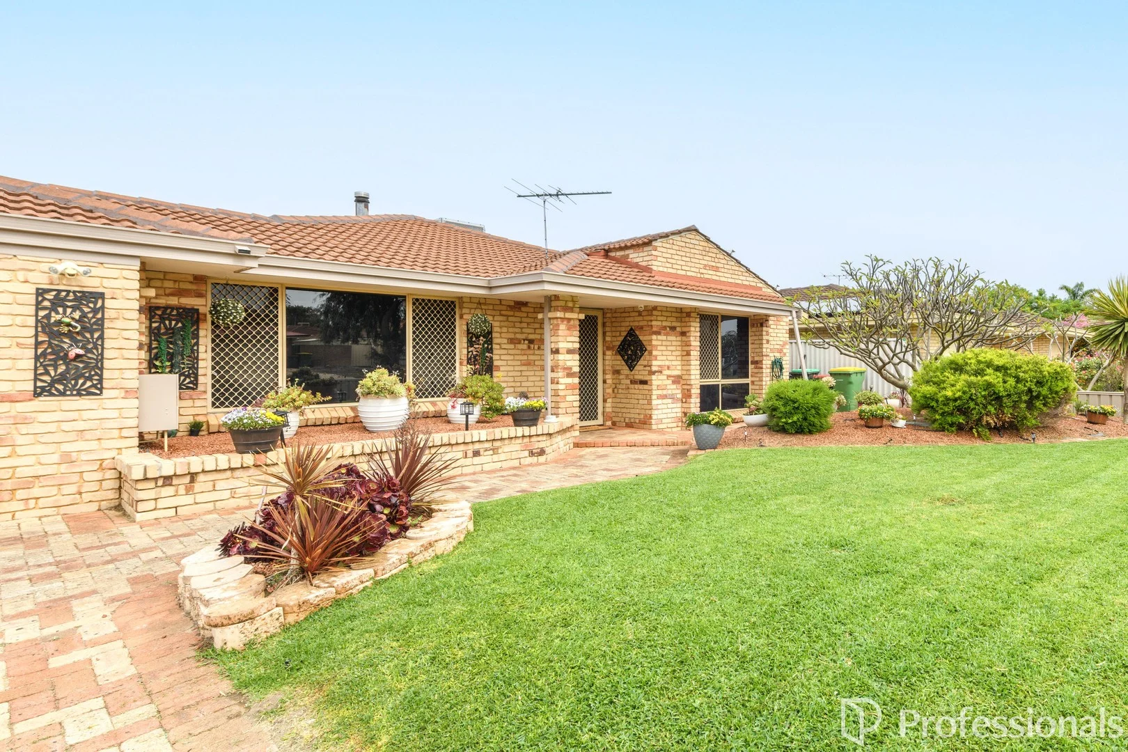 46 The Avenue, Warnbro WA 6169