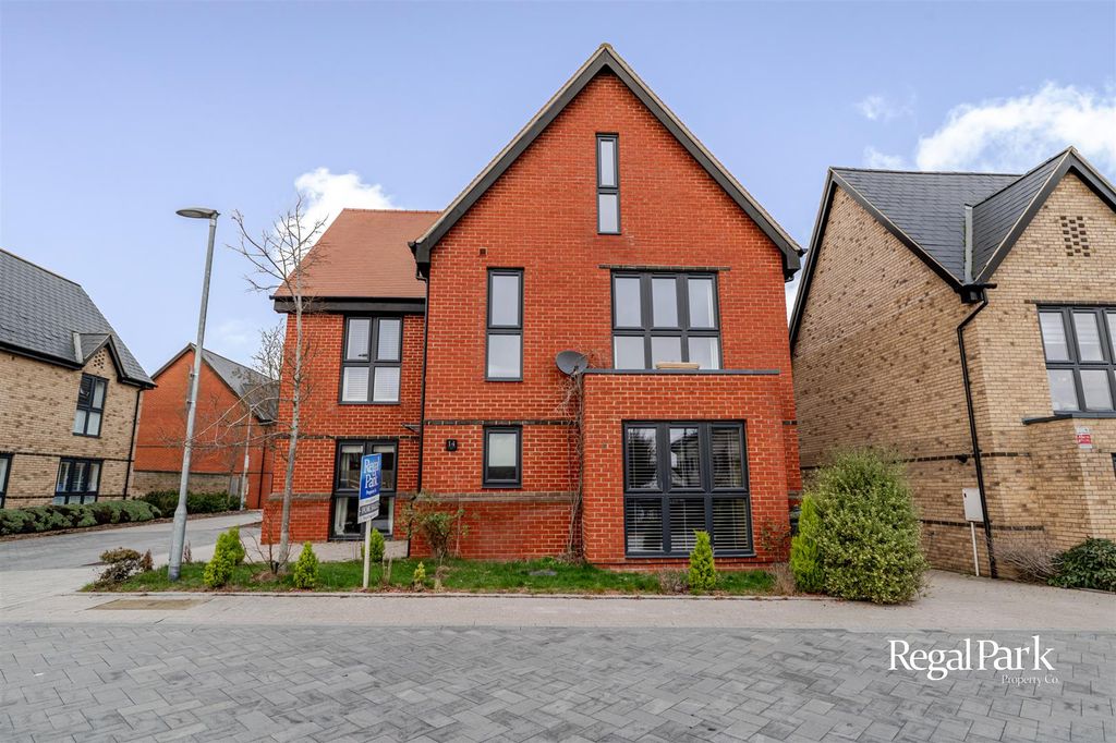 Additional image 39 of 5 bed detached house for saleMemorial Way, Peterborough PE3