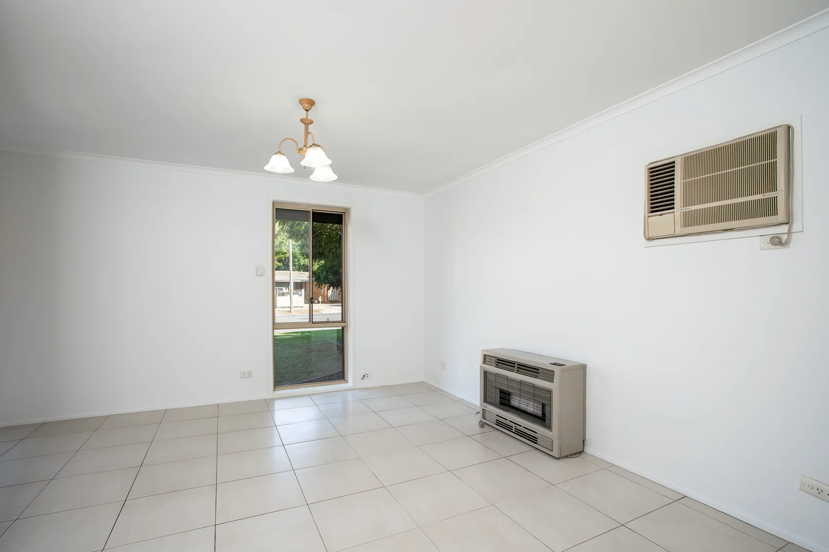 Additional image 6 of 326 Parkland Crescent, Lavington NSW 2641