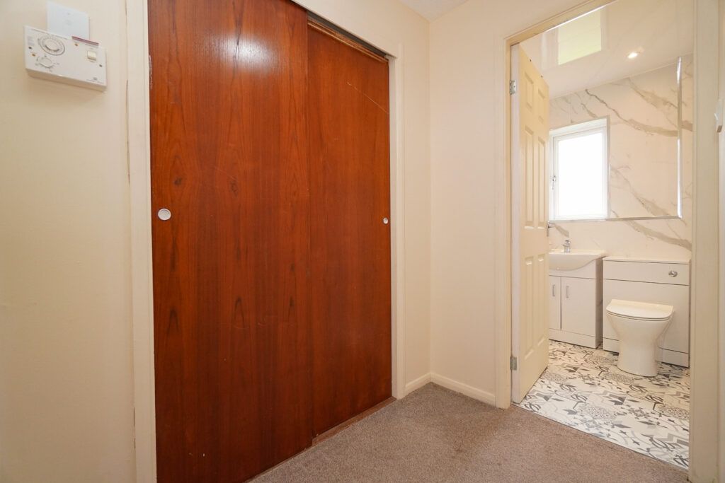 Additional image 7 of 1 bed flat for saleKestrel Court, Hardgate G81