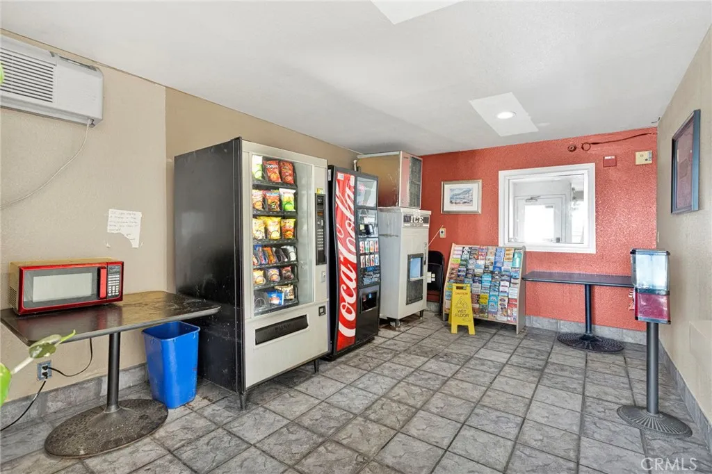 Additional image 5 of 16901 Stoddard Wells Rd, Victorville, CA 92394