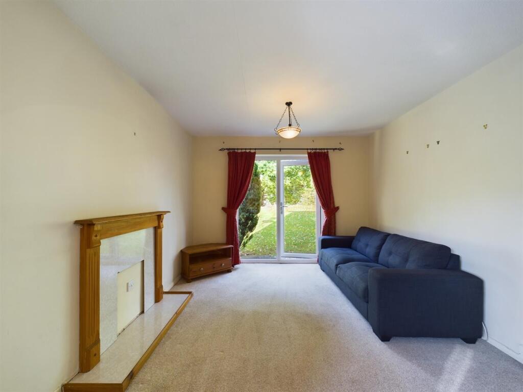 94 Kendal Grove Solihull B92 0PS photo 5