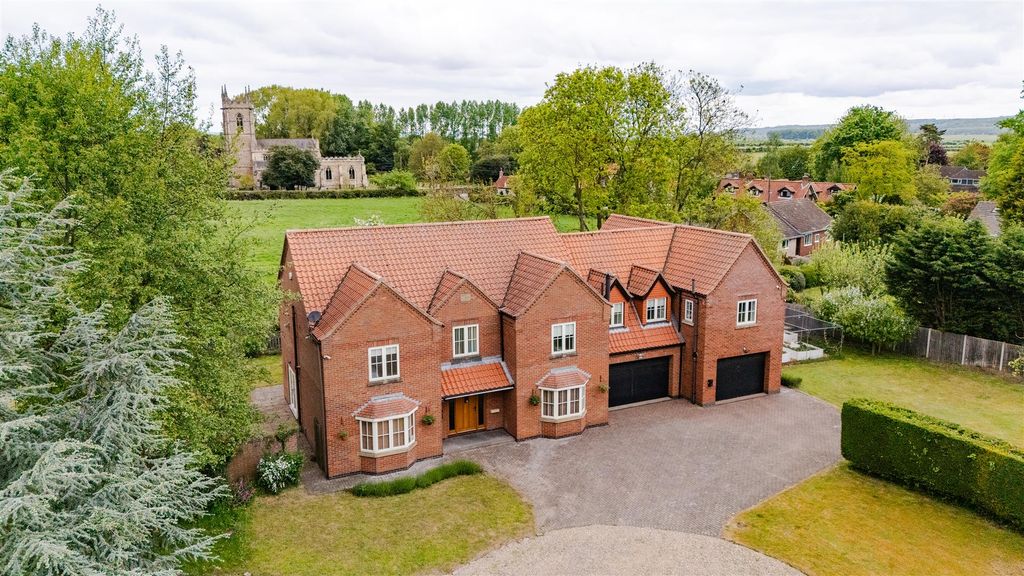 5 bed detached house for saleHaytons Lane, Appleby DN15