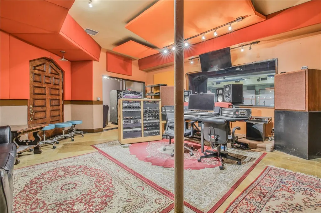 Additional image 32 of 5221 E Beverly Boulevard, Los Angeles, CA 90022