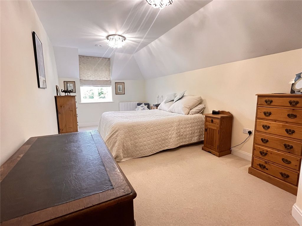 Additional image 9 of 2 bed flat for saleWenlock Road, Shrewsbury, Shropshire SY2