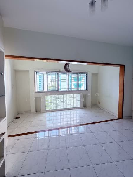 468A Admiralty Drive photo 5