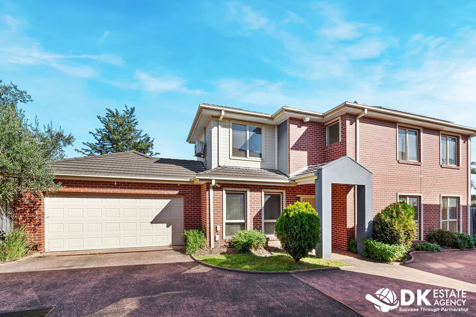 2/23-25 Duke St, Sunshine VIC 3020