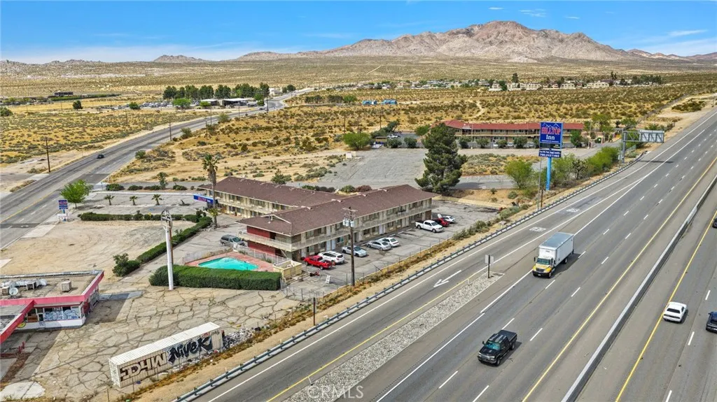Additional image 43 of 16901 Stoddard Wells Rd, Victorville, CA 92394