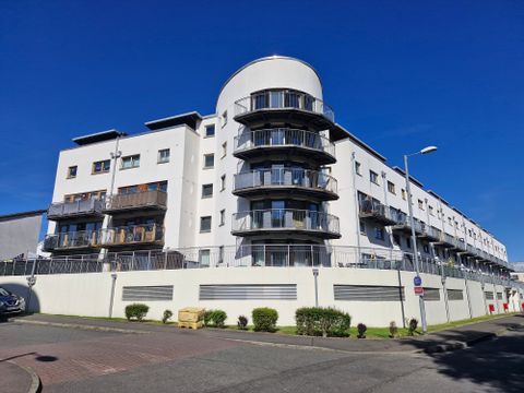Lochburn Gardens, Glasgow G20