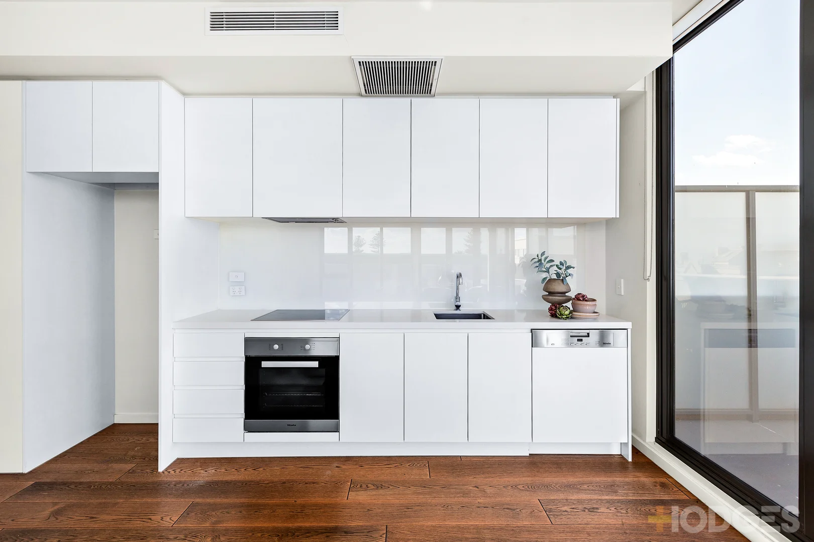Additional image 7 of 302/15 Small Street, Hampton VIC 3188