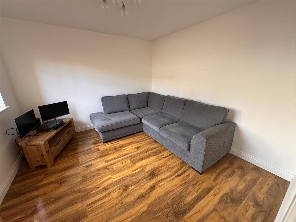 Additional image 2 of 4 bed detached house for saleClos Y Gat, Gorslas, Llanelli SA14