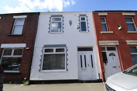 Station Road, Eccles M30
