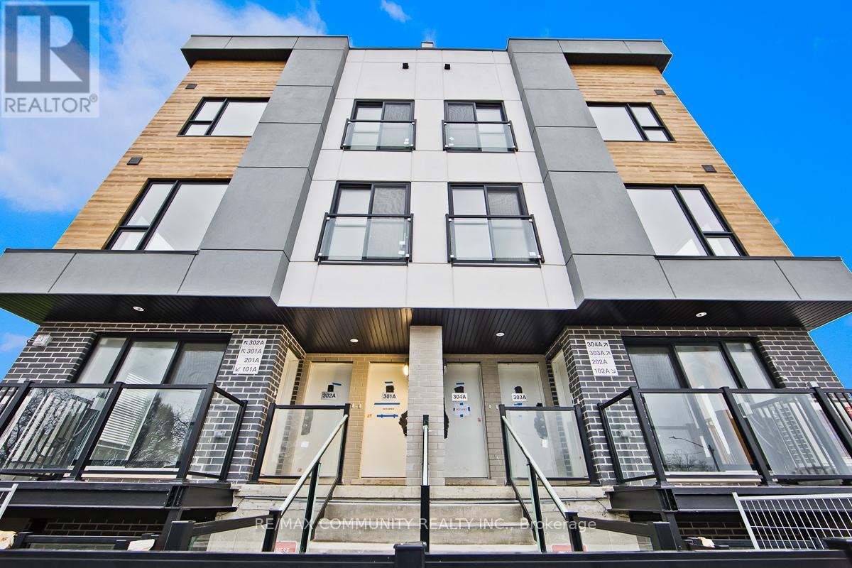 303A - 16 MELBOURNE AVENUE