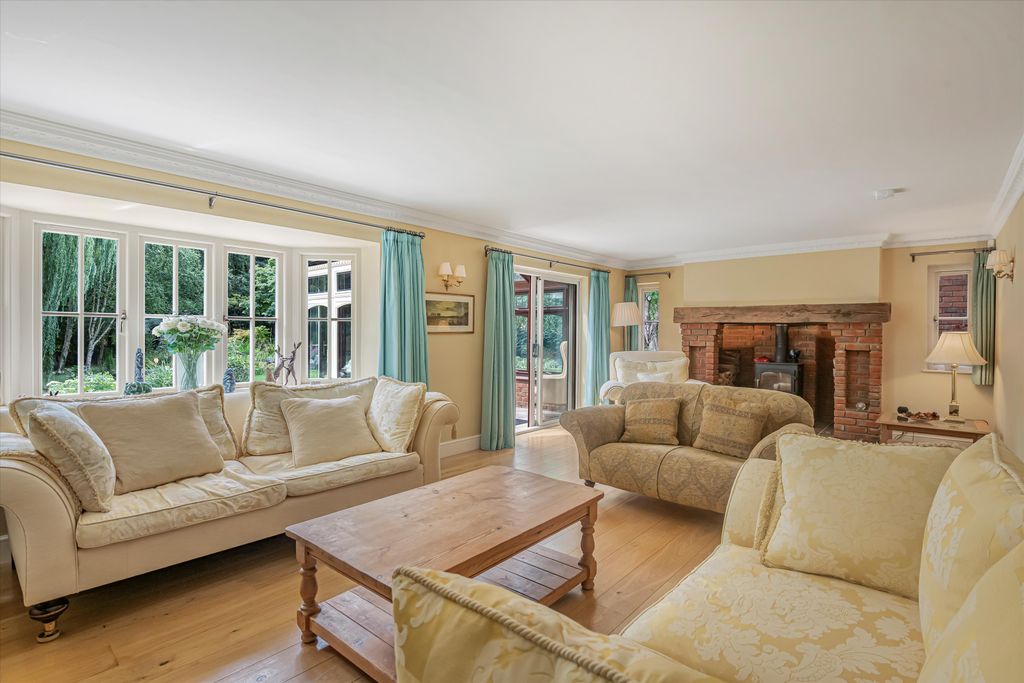Additional image 2 of 7 bed detached house for saleParkside, Henley-On-Thames, Oxfordshire RG9