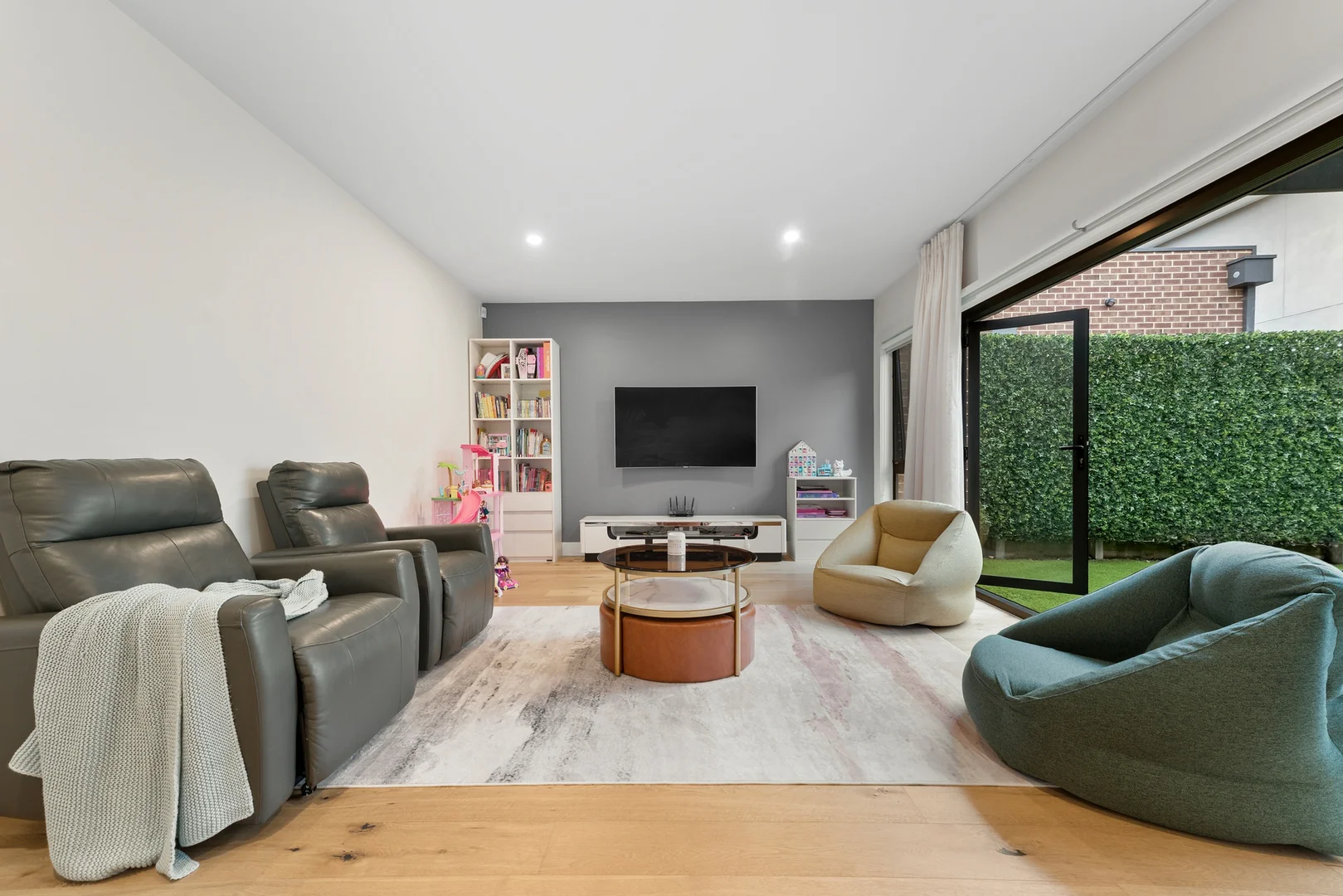 Additional image 2 of 746B Highbury Road, Glen Waverley VIC 3150