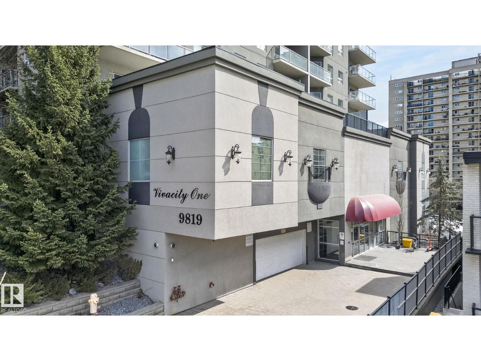 Additional image 4 of 301-9819 104 Street NW, Edmonton, AB, T5K0Y8
