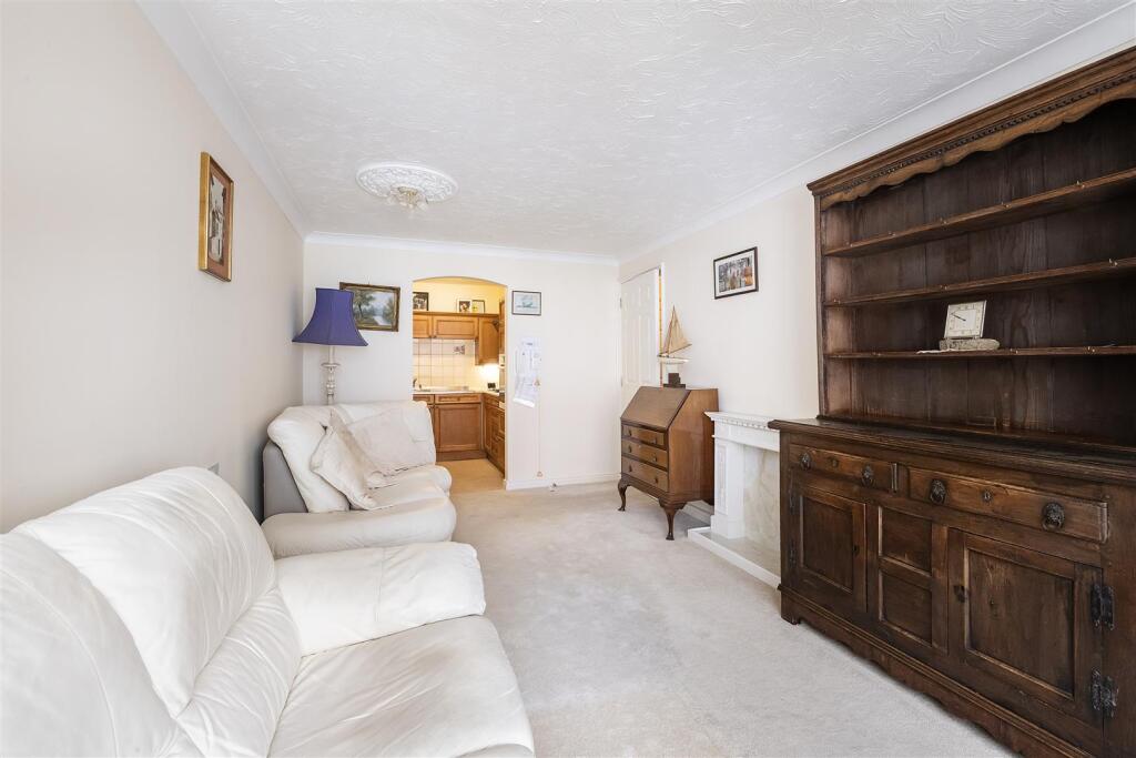 Marlborough Road, St. Albans photo 3