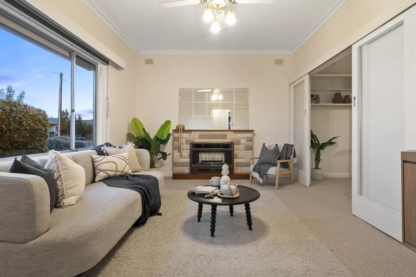 12 Lucerne Grove, Findon SA 5023 photo 3