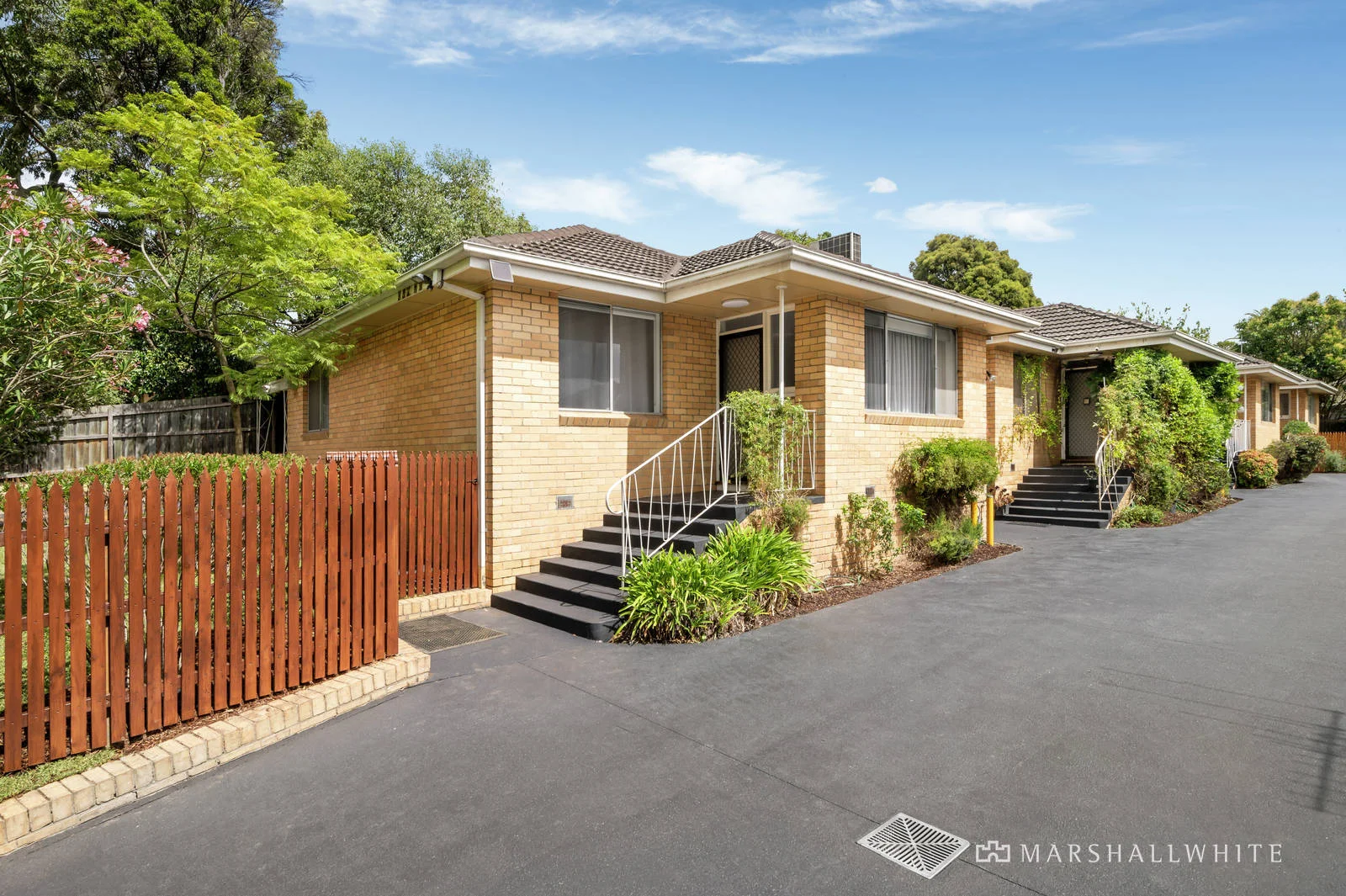1/14 Essex Road, Surrey Hills VIC 3127