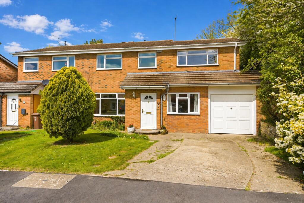 Lyndon Mead, Sandridge, St. Albans, Hertfordshire, AL4