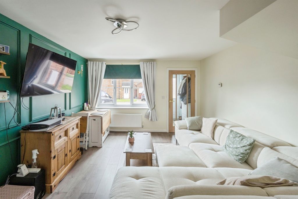 Additional image 4 of 3 bed semi-detached house for saleWhimbrel Chase, Scunthorpe DN16