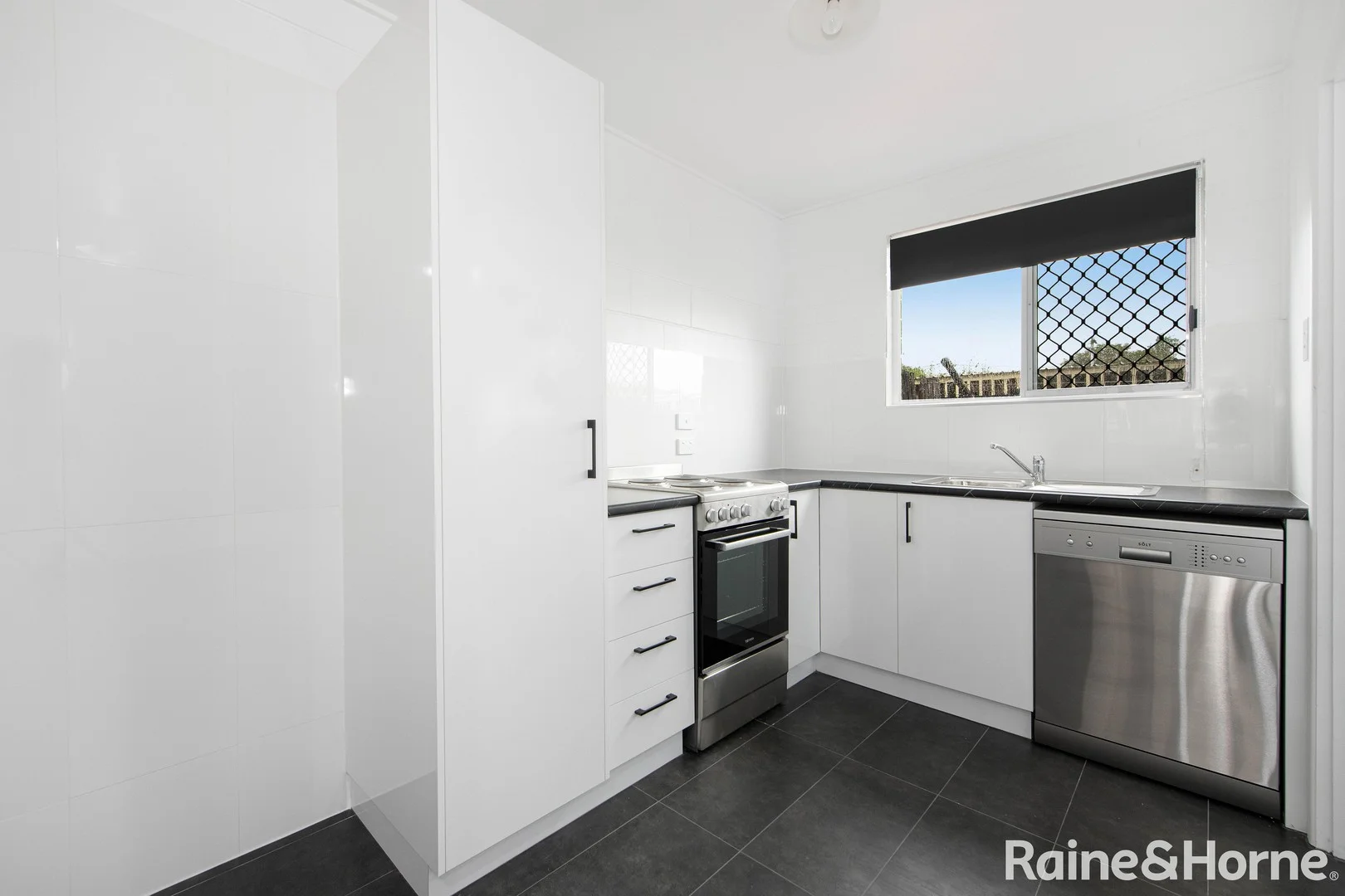 37 Juliet Street, South Mackay QLD 4740
