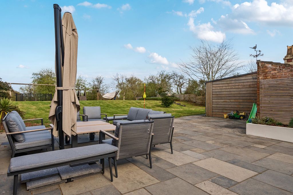 Additional image 38 of 6 bed semi-detached house for saleNew Passage Road, New Passage BS35