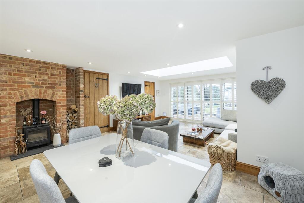 Bower Heath Lane, Harpenden photo 5