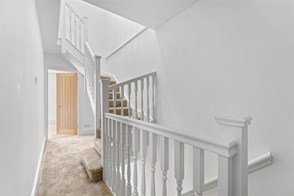 Additional image 9 of 4 bed end terrace house for saleVyner Street, York YO31